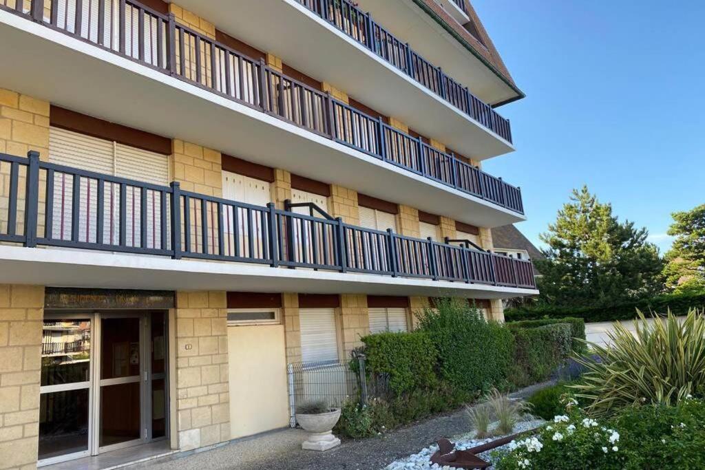 Magnifique Appartement Vue Mer A 50 M De La Plage Villers-sur-Mer Bagian luar foto