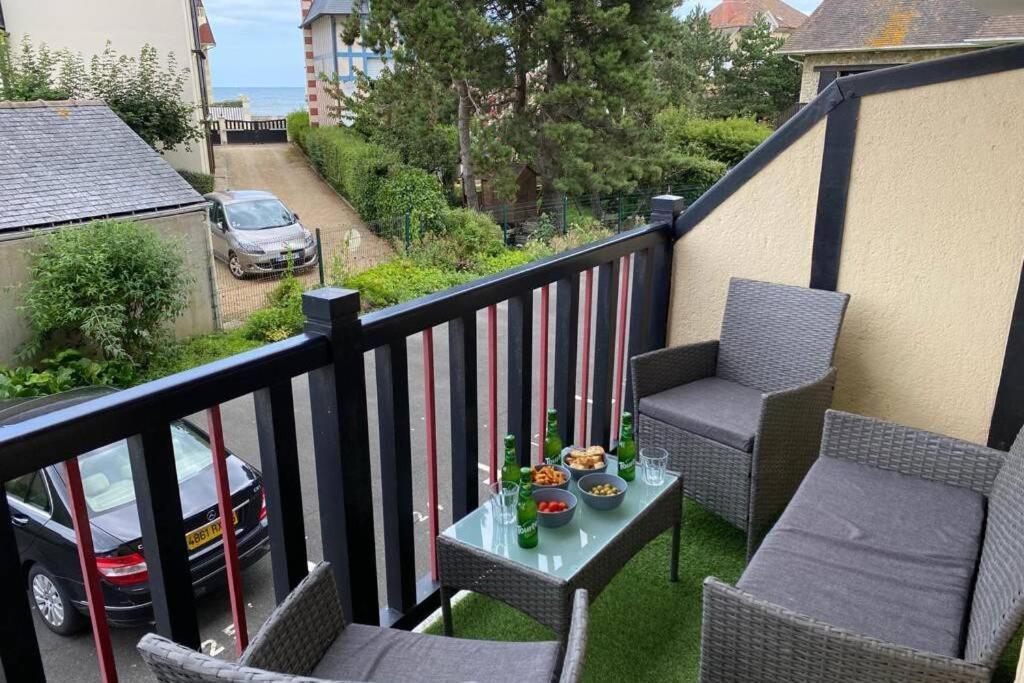 Magnifique Appartement Vue Mer A 50 M De La Plage Villers-sur-Mer Bagian luar foto
