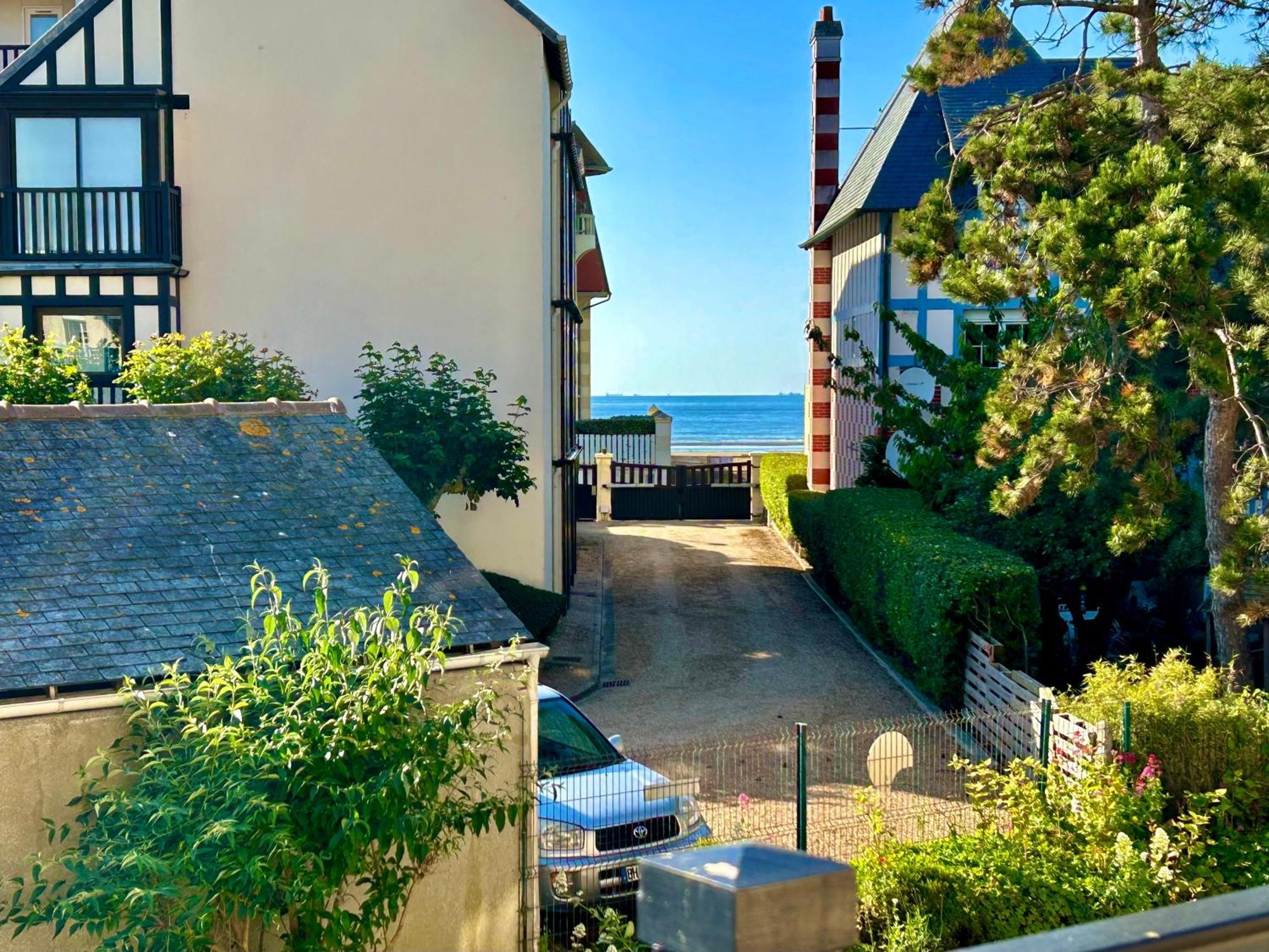 Magnifique Appartement Vue Mer A 50 M De La Plage Villers-sur-Mer Bagian luar foto